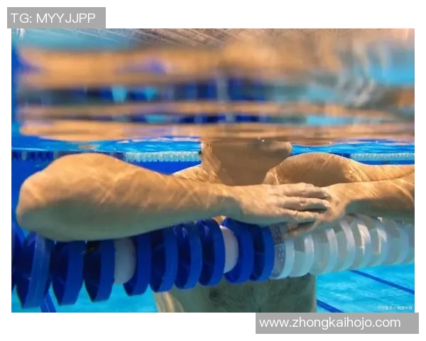 仰泳技巧与训练方法解析 提升游泳水平的必备要点与注意事项 仰泳技巧与训练方法解析 提升游泳水平的必备要点与注意事项